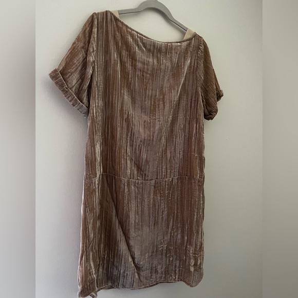 Brand: Floreat | Size: Small | Color: Cream - Picture 3 of 7